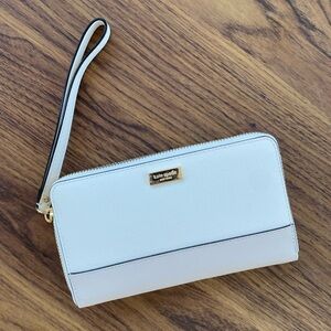 Kate Spade | NWT Cream and Taupe Clutch